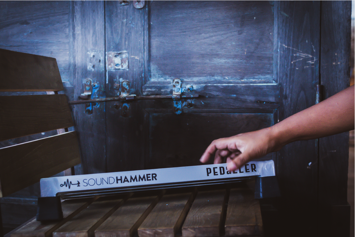 Rock Your World: How to Choose the Right Guitar Pedalboard for Your Effect Pedals